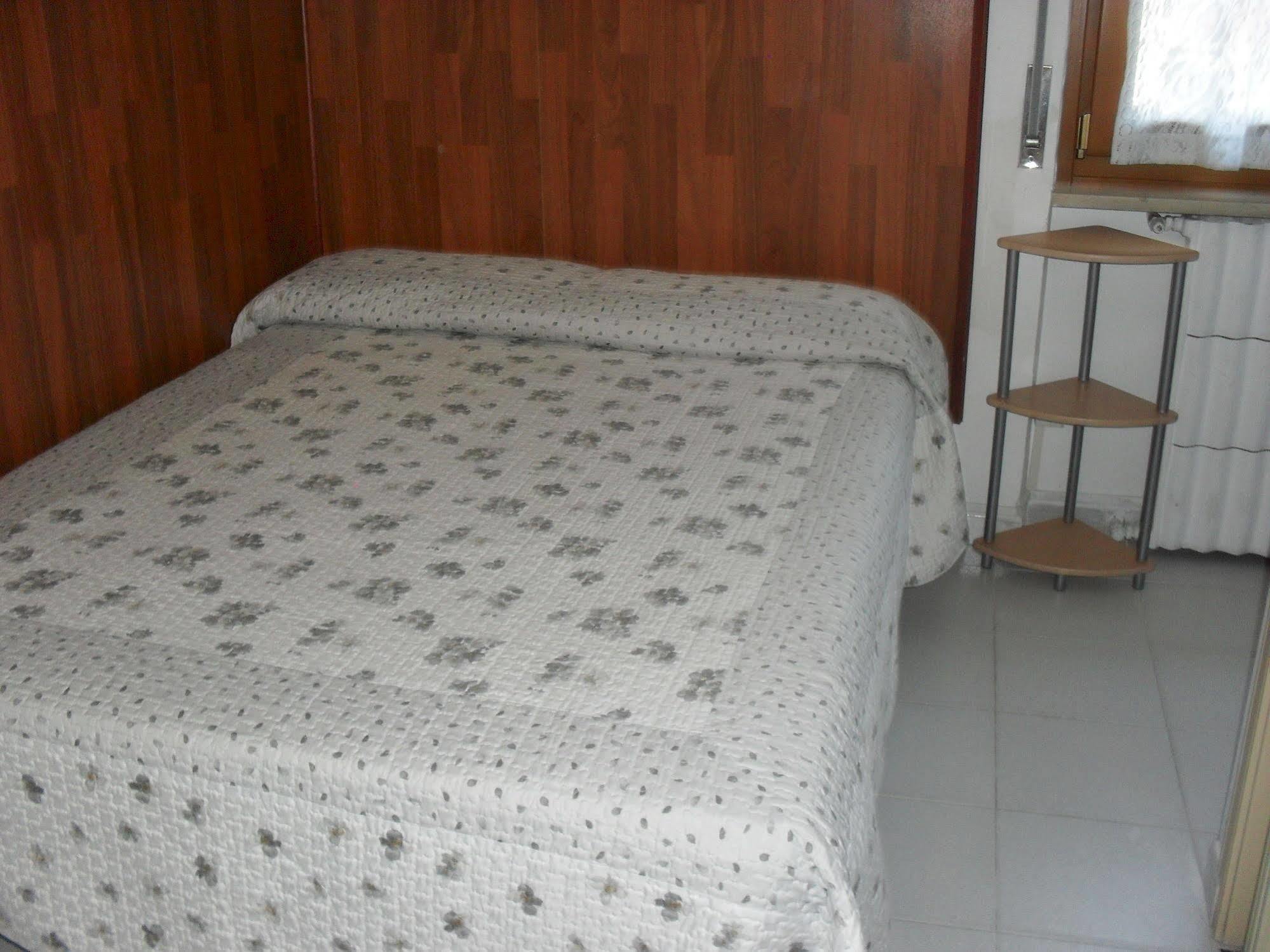 Al Caminetto Hotel Aosta Kültér fotó