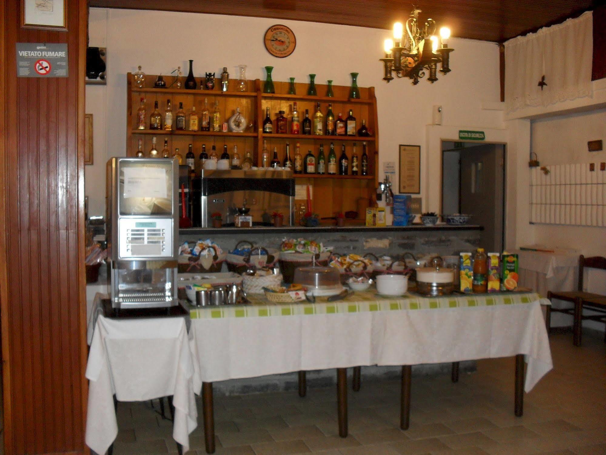 Al Caminetto Hotel Aosta Kültér fotó